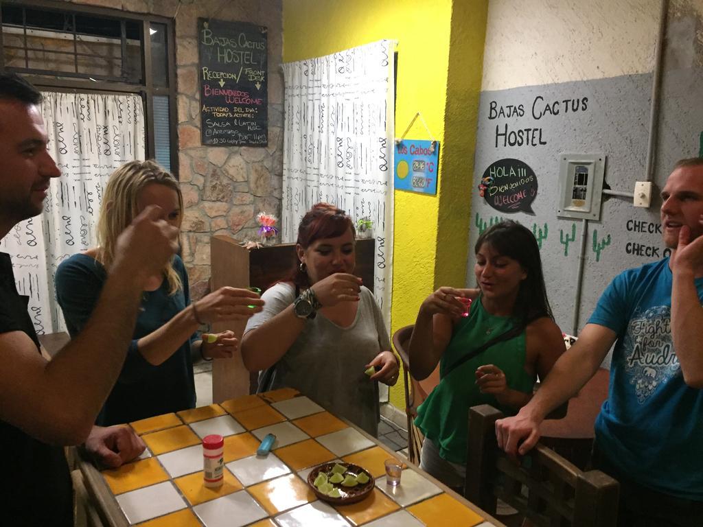 Bajas Cactus Hostel 卡波圣卢卡斯 外观 照片