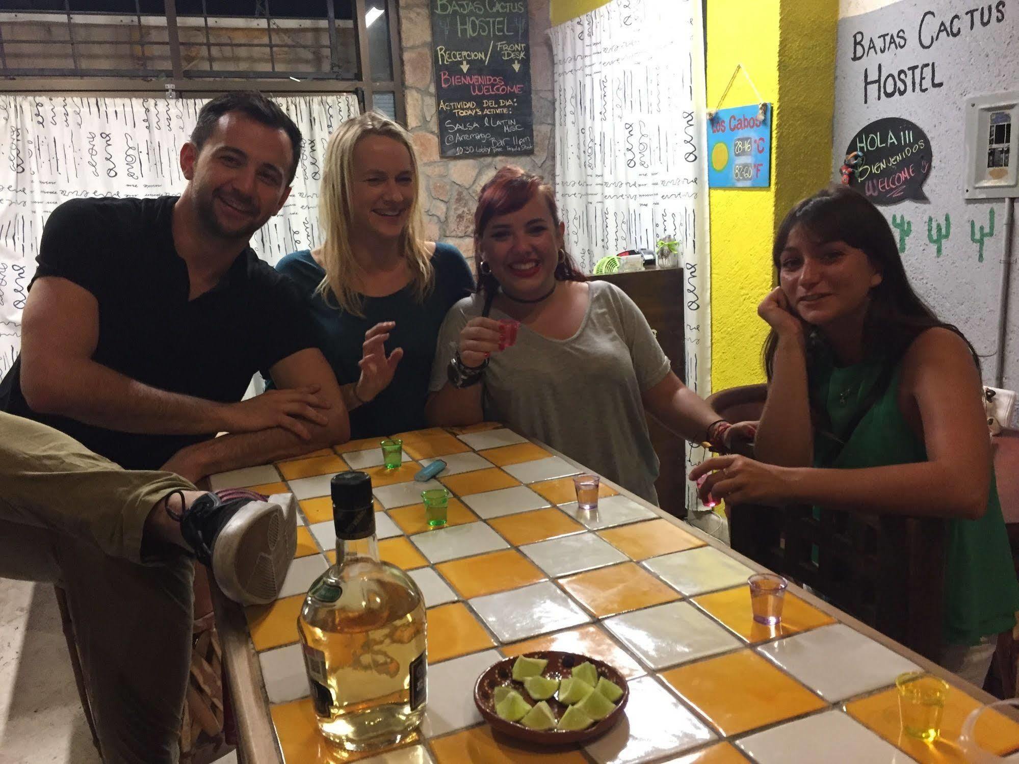 Bajas Cactus Hostel 卡波圣卢卡斯 外观 照片